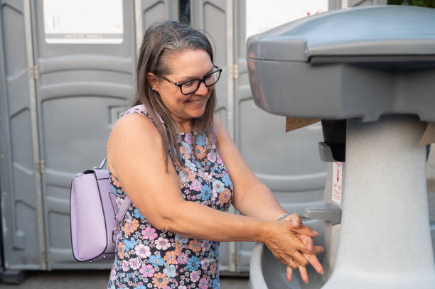 Best Luxury portable toilet rental  in Galion, OH